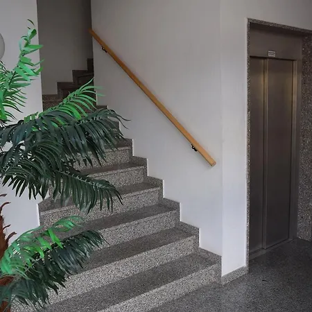 Gaestezimmer Leonore Apartament Kelberg